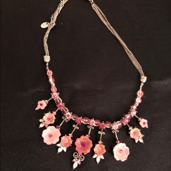 🆕🔥Delicate Necklace Set Peach&Pink Flowers - Picture 2 of 6
